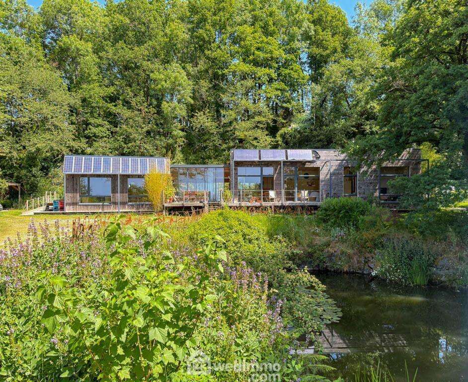 Sur Pouzauges, découvrez cette maison de 159 m², en parfaite harmonie avec son environnement, pensée pour durer ! - Maison à POUZAUGES