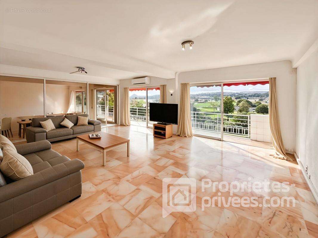 Appartement à CAGNES-SUR-MER