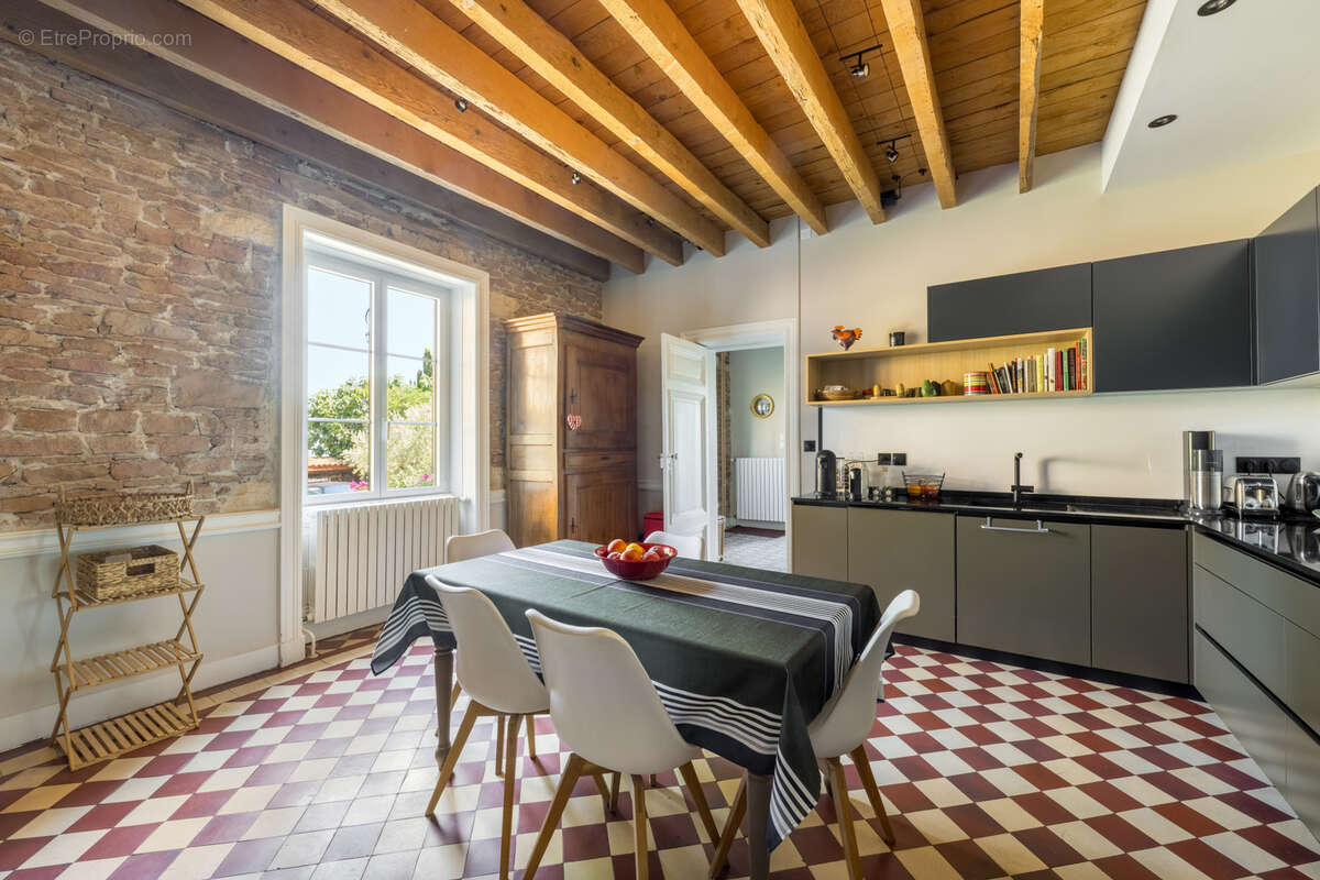 Maison à LACHASSAGNE