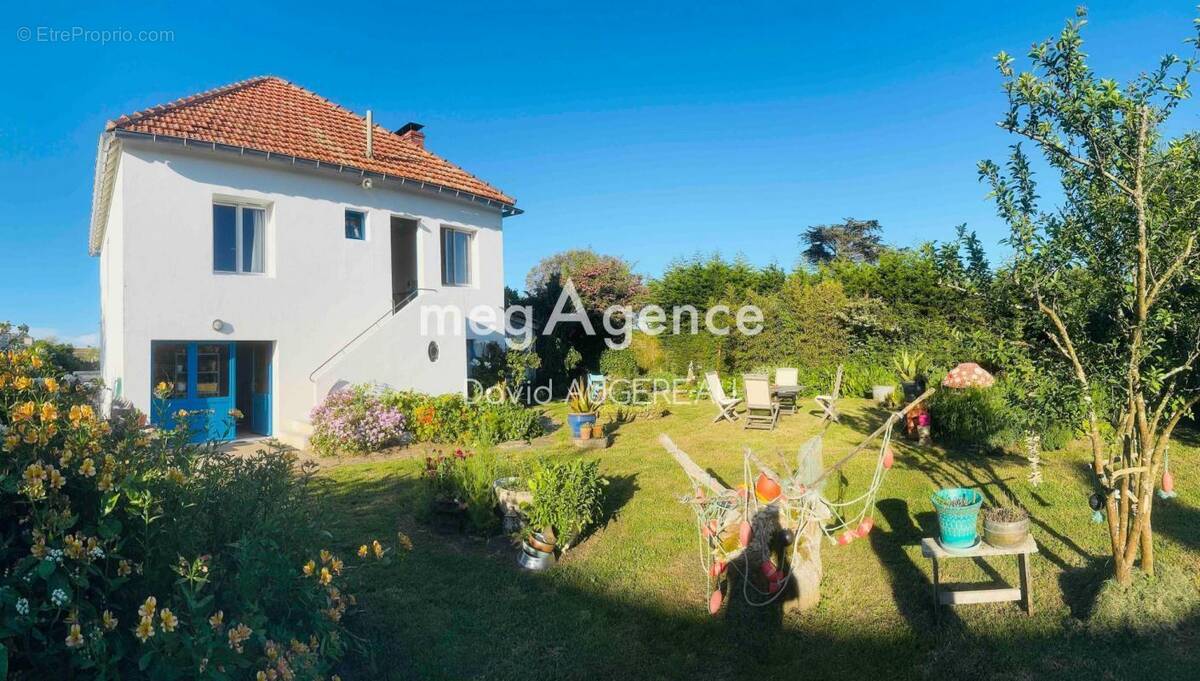 Maison à L&#039;ILE-D&#039;YEU