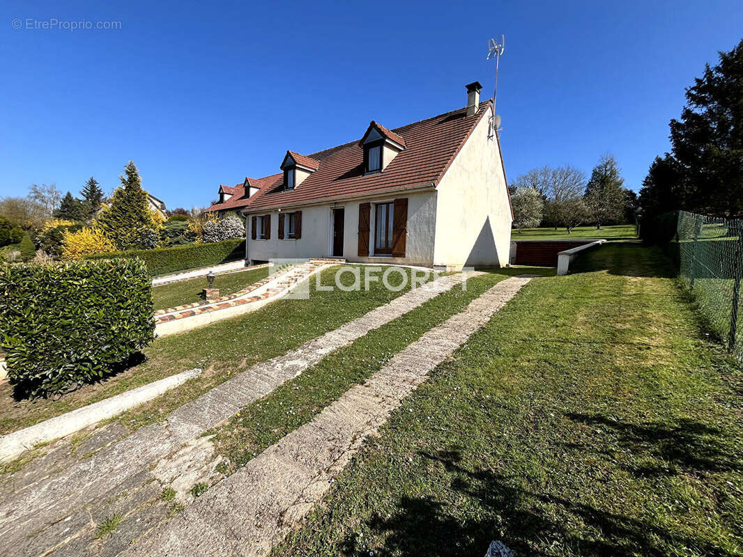 Maison à TESSANCOURT-SUR-AUBETTE
