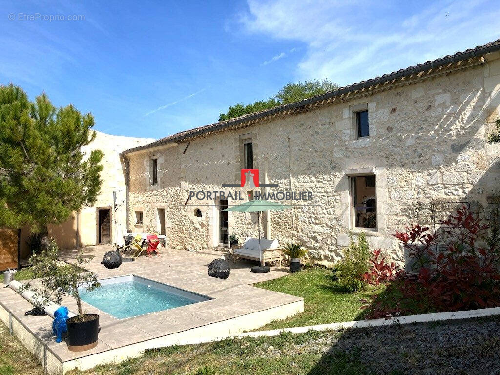 Maison à SAINT-ANDRE-DE-CUBZAC