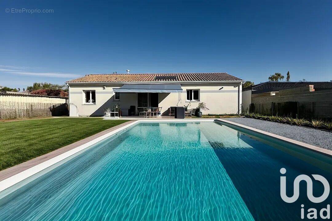 Photo 1 - Maison à AMBARES-ET-LAGRAVE