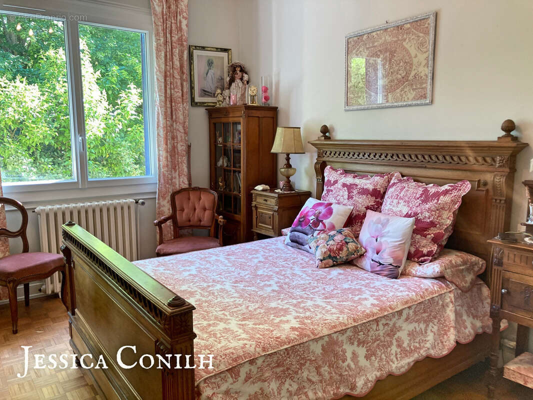 Maison à PINEUILH