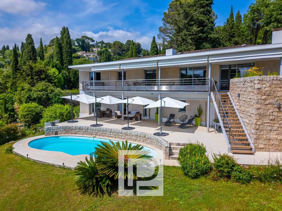Maison à MOUGINS