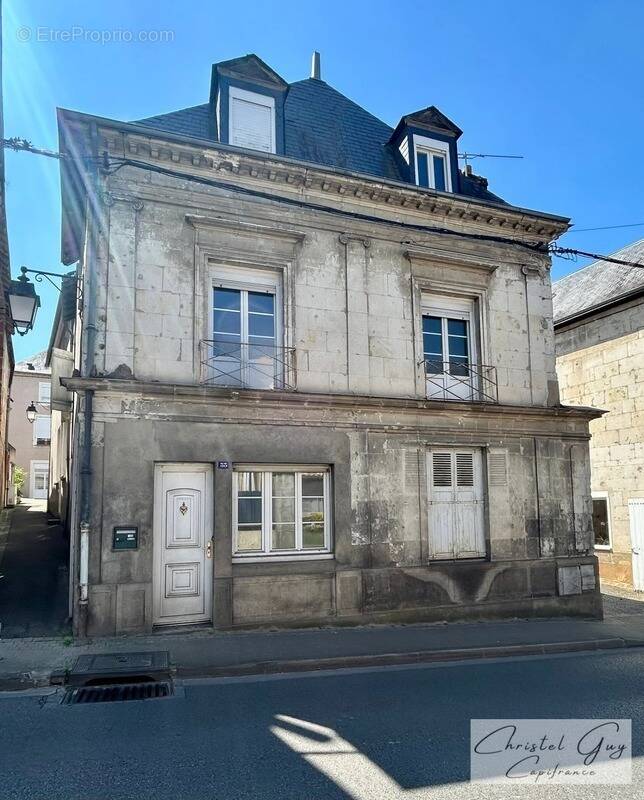 Maison à CHATEAU-DU-LOIR
