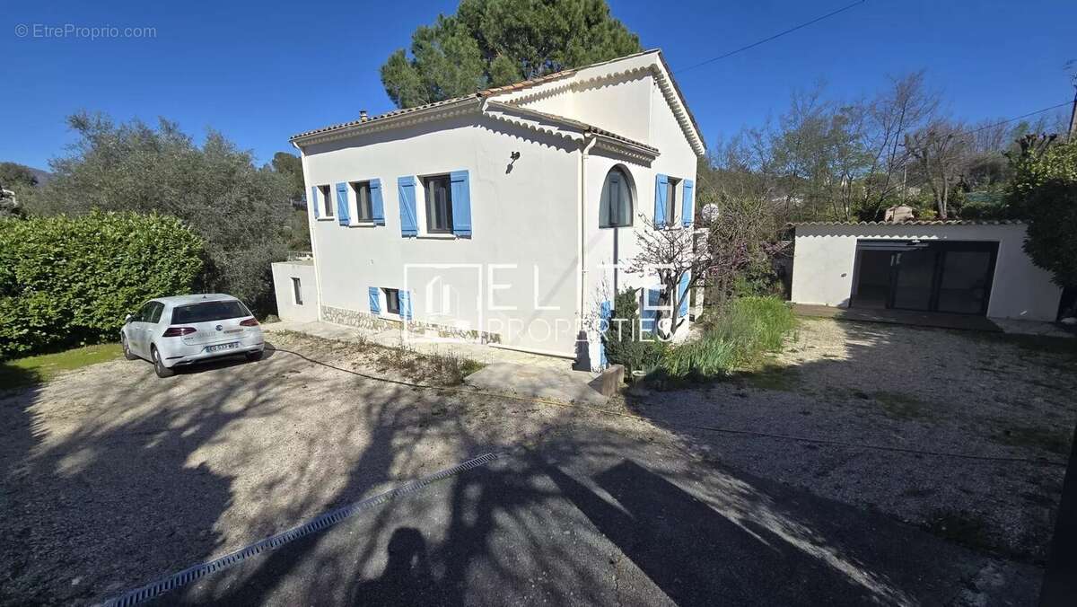 Maison à LE ROURET