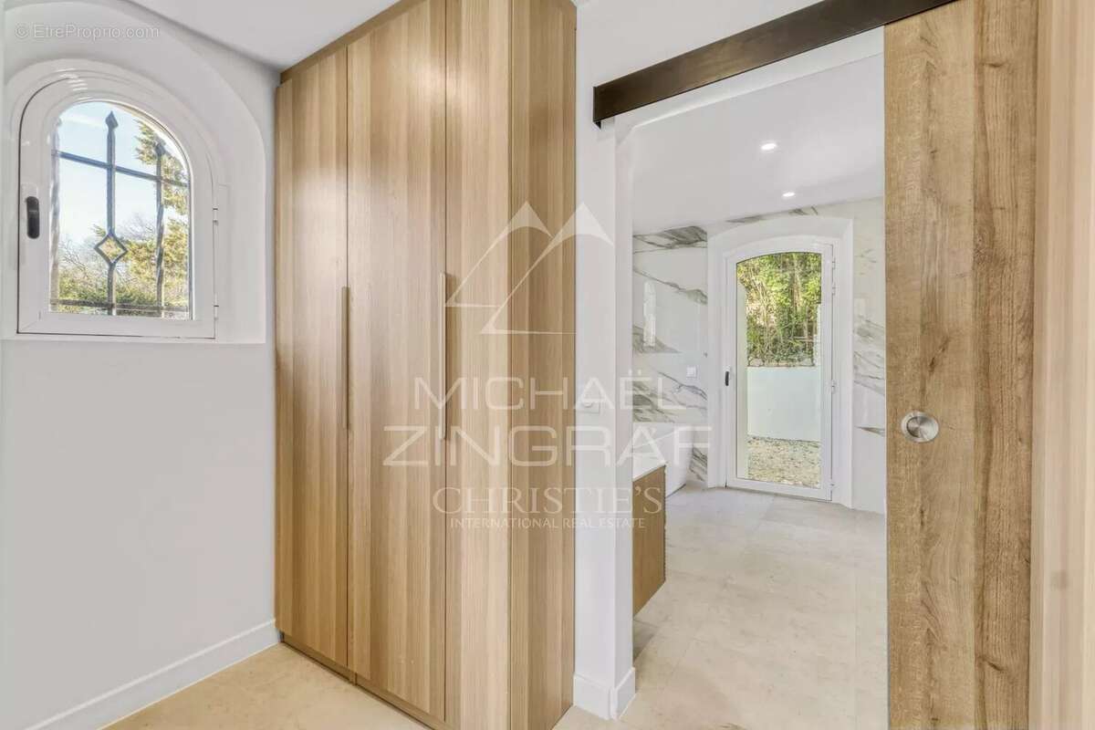 Maison à MOUGINS
