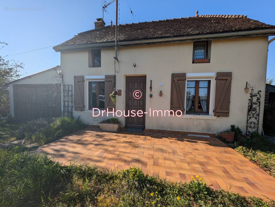 Maison à LES GRANGES