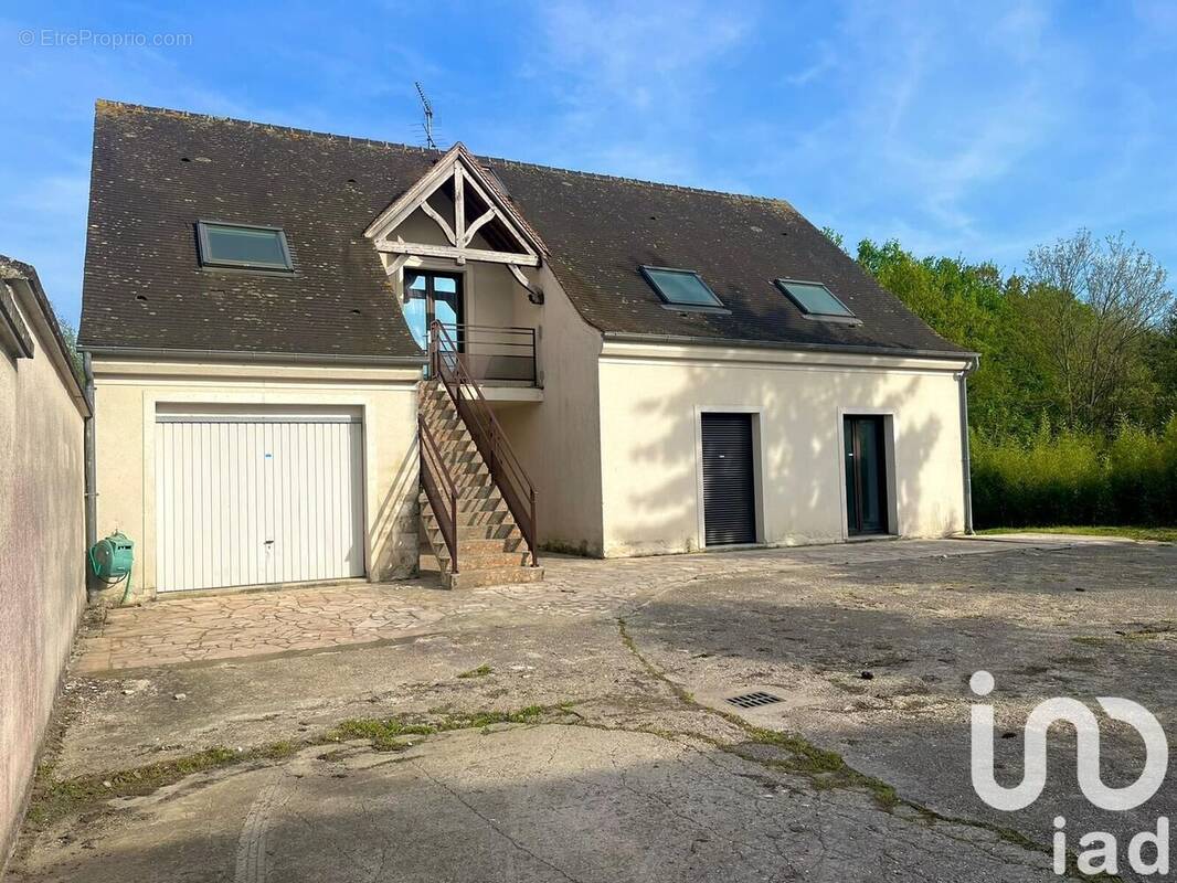 Photo 1 - Maison à LE CHATELET-EN-BRIE