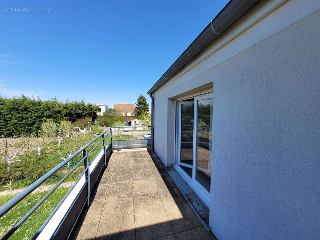 Appartement à FLEURY-LES-AUBRAIS
