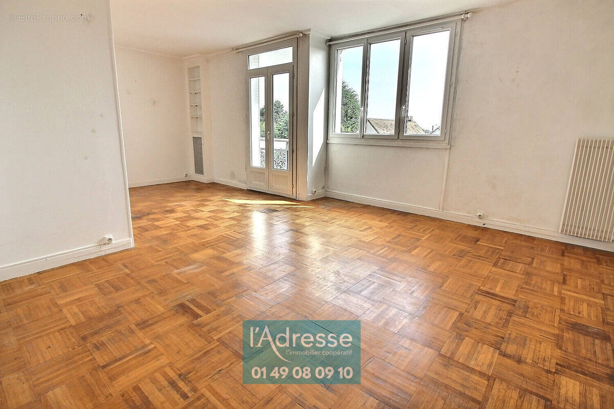 Appartement à L&#039;HAY-LES-ROSES