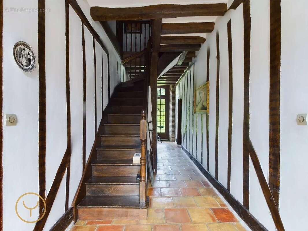 Maison à AIX-EN-OTHE
