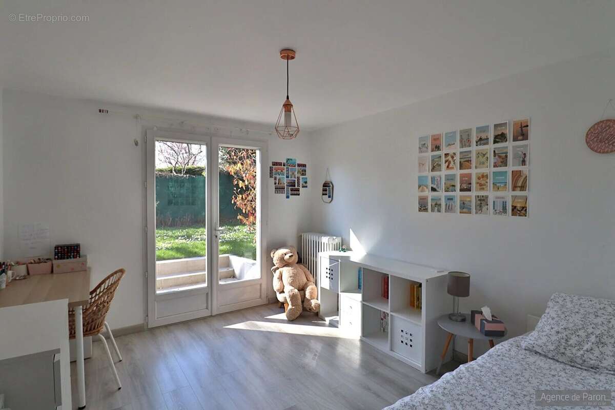 Maison à VERRIERES-LE-BUISSON