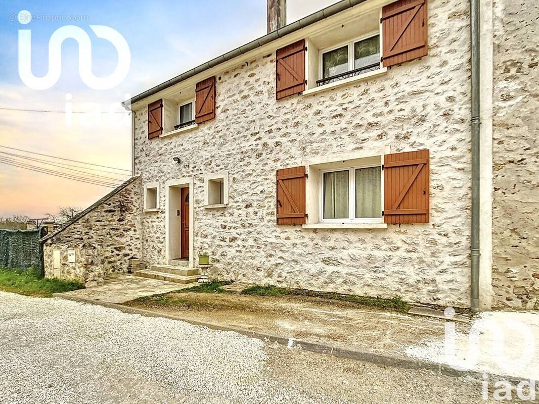 Photo 1 - Maison à FAREMOUTIERS