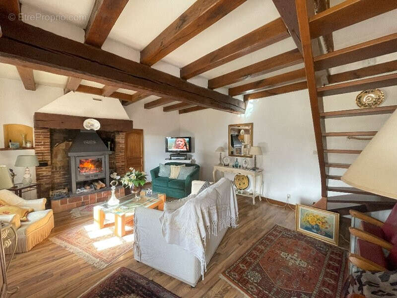 Maison à LA BAZOCHE-GOUET