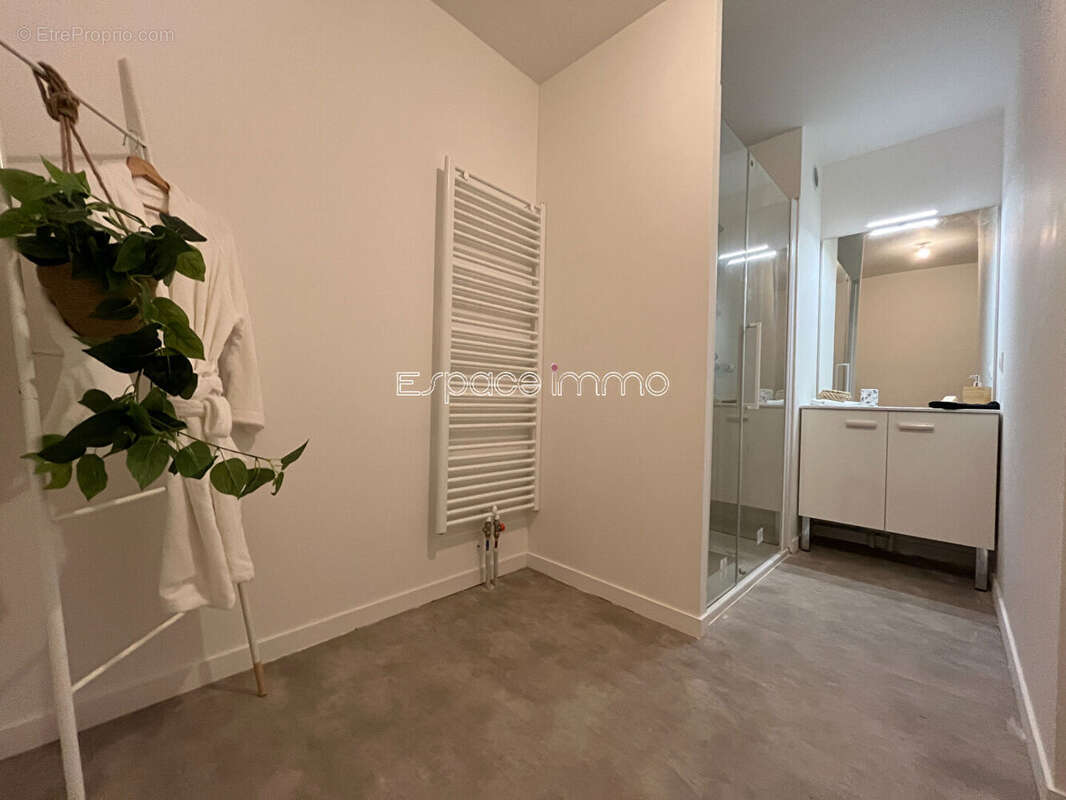 Appartement à NOTRE-DAME-DE-BONDEVILLE