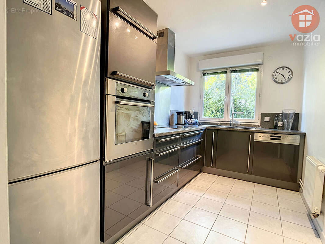 Appartement à SURESNES