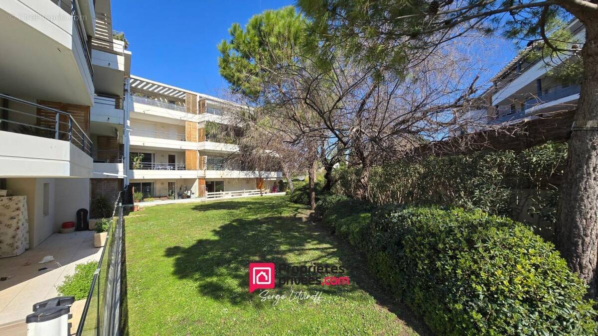 Appartement à MARSEILLE-8E