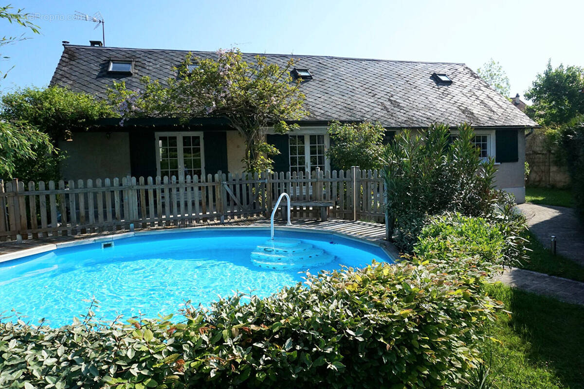 Maison à OZOIR-LA-FERRIERE