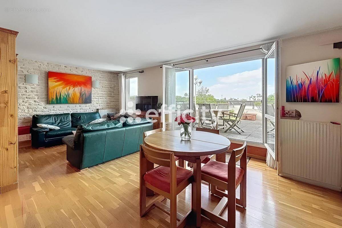 Appartement à LE BLANC-MESNIL