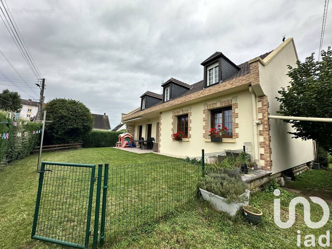 Photo 1 - Maison à BEAUVAIS