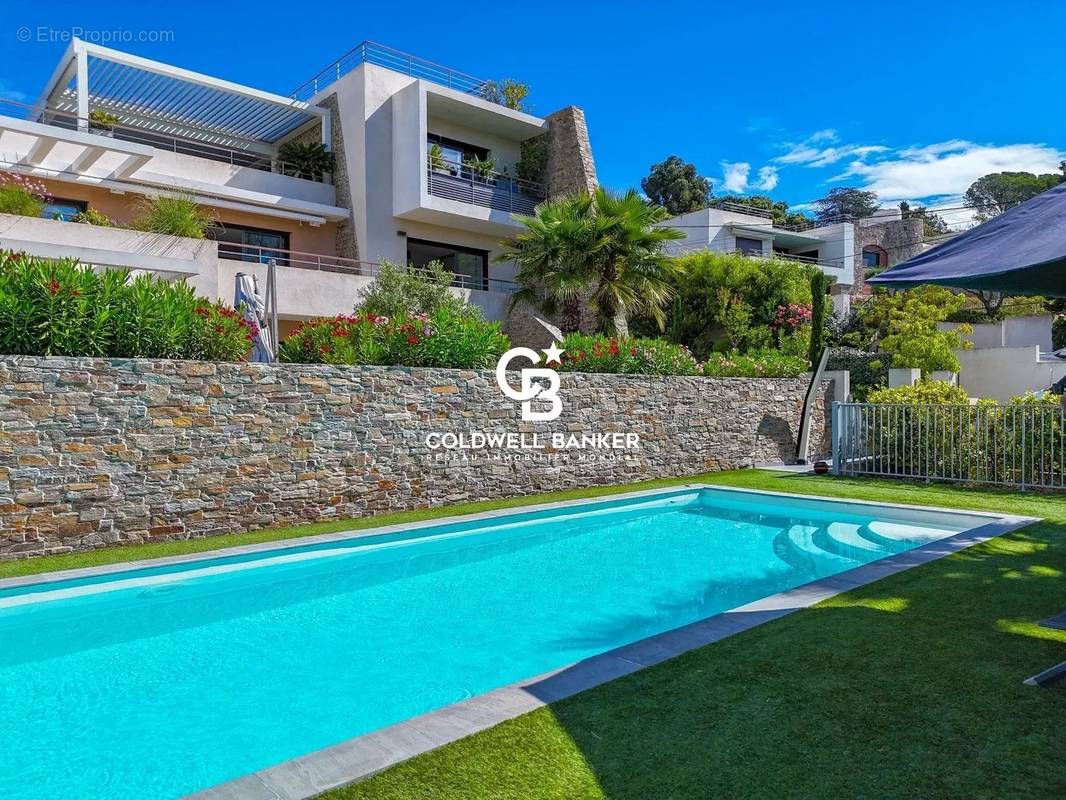 Appartement à SAINT-RAPHAEL