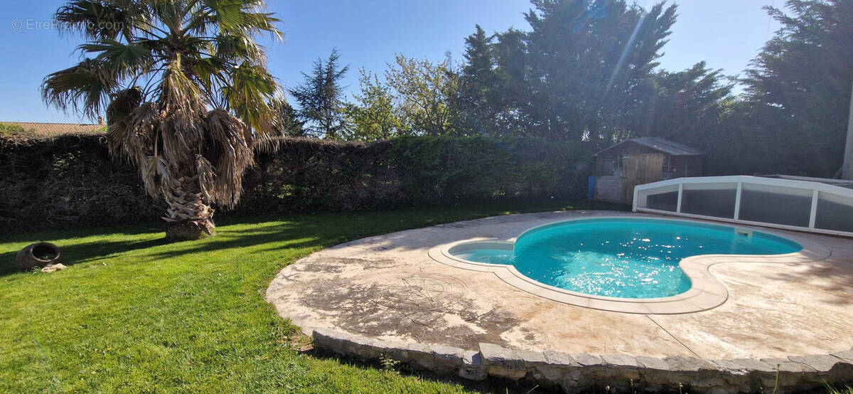 Maison à LAPALUD