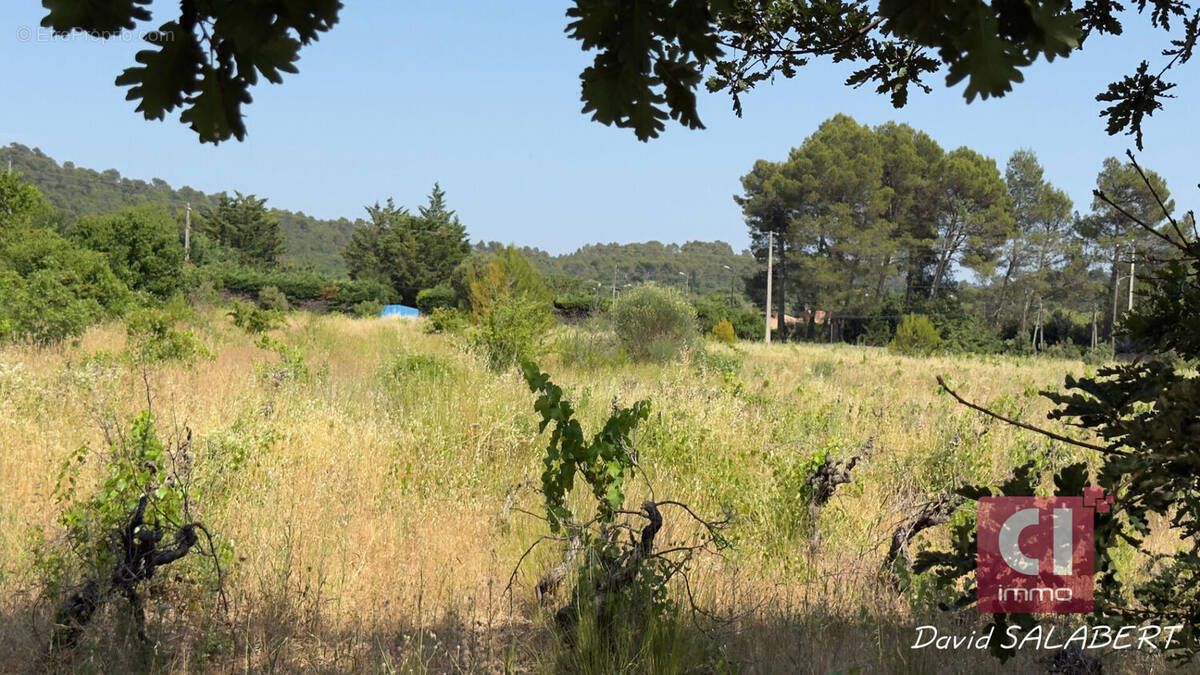 Terrain à GAREOULT