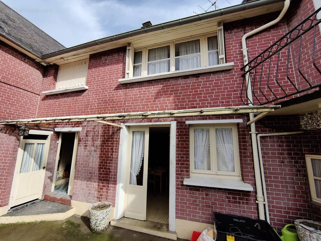 Maison à BRIONNE