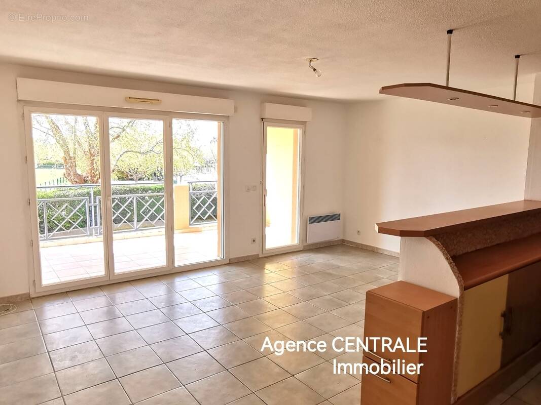 Appartement à SAINT-CYR-SUR-MER