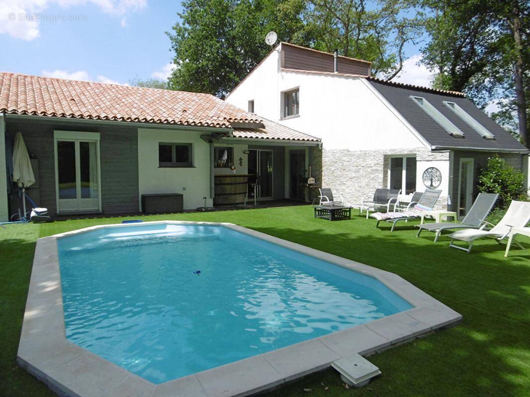 Maison à LANGON