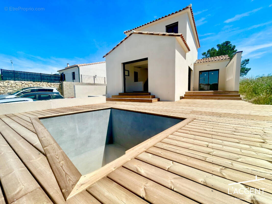 Maison à CAVEIRAC