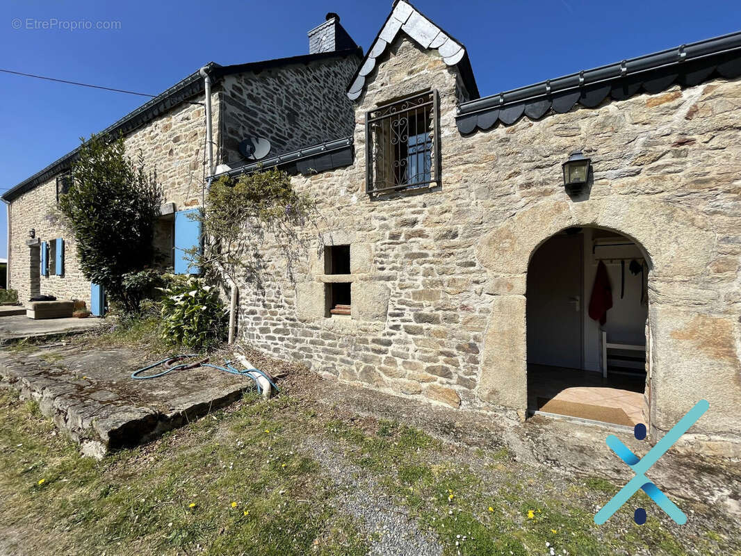 Maison à MELLAC