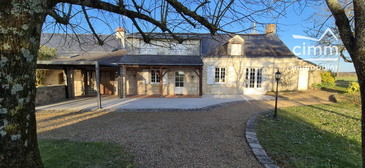 Maison à VERNANTES