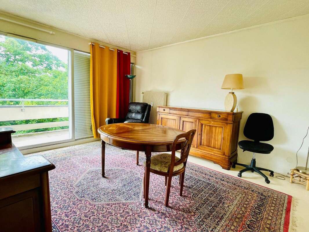   - Appartement à ILLKIRCH-GRAFFENSTADEN