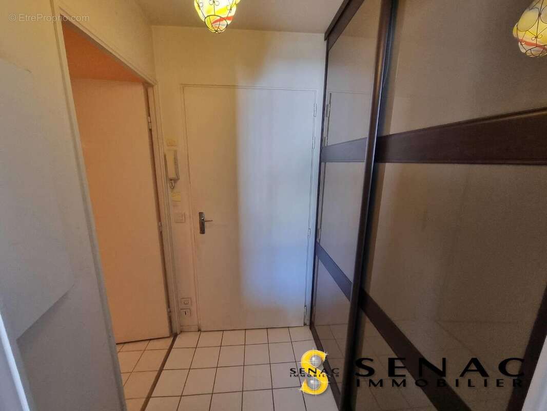 Appartement à BEAUCHAMP