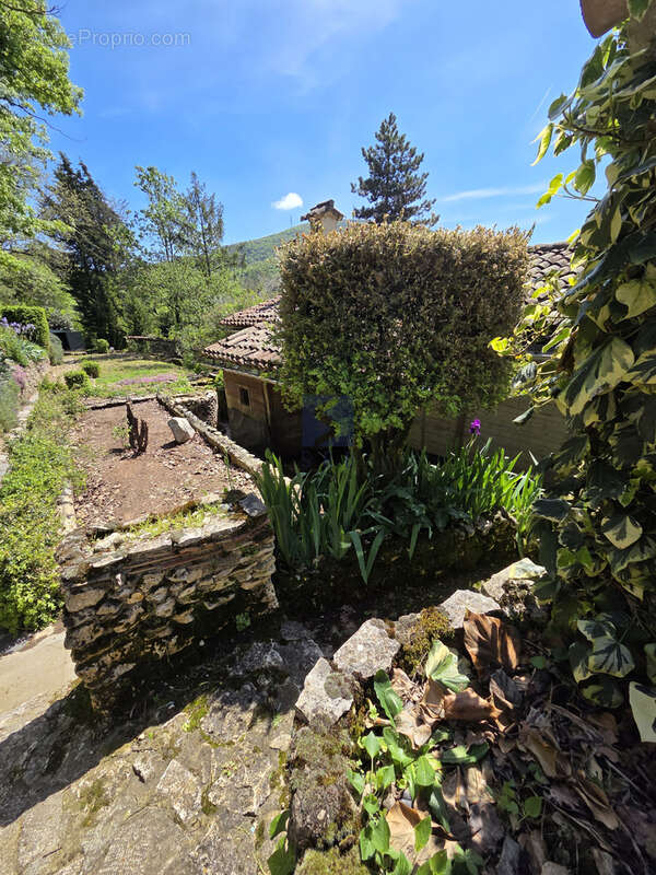 Maison à MIRMANDE
