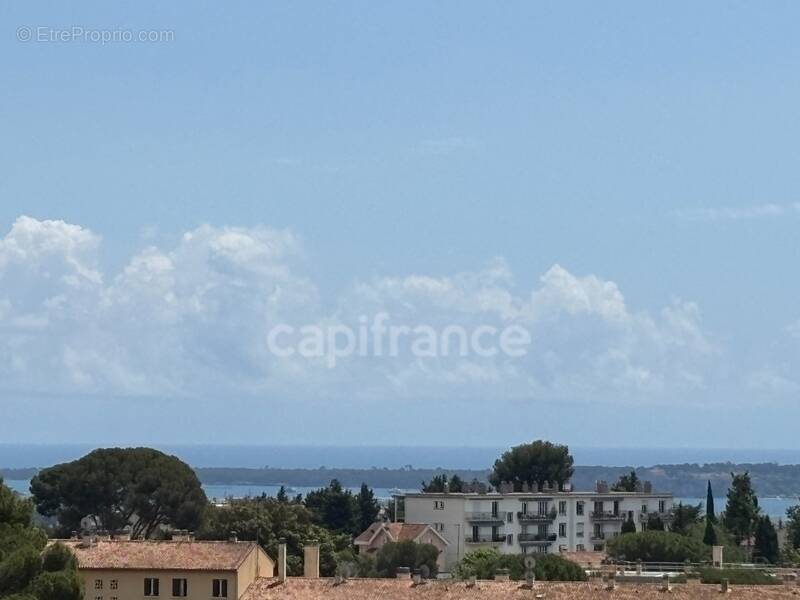 Appartement à LE CANNET