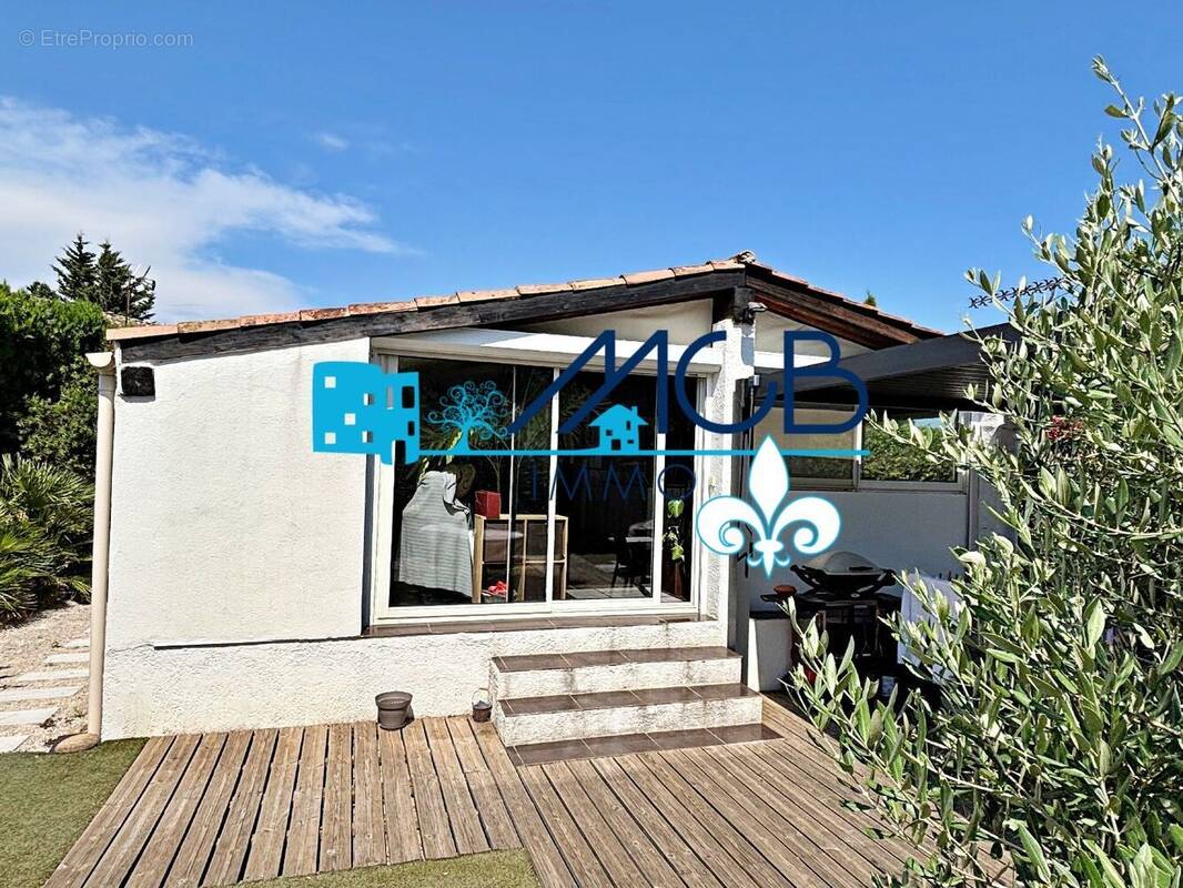 Maison à ROQUEBRUNE-SUR-ARGENS