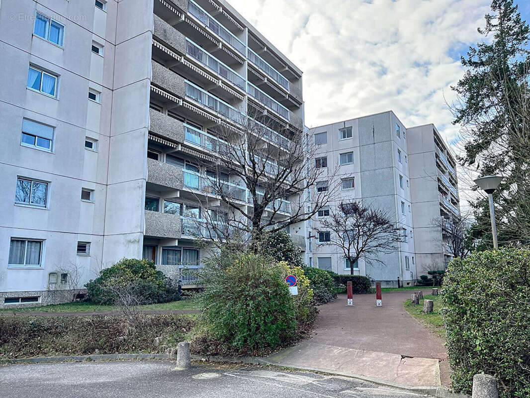 Appartement à LYON-8E