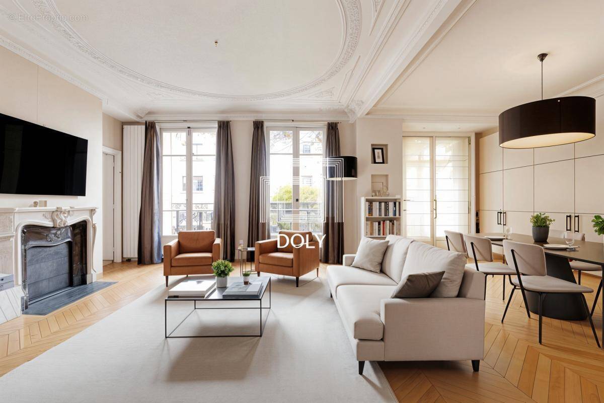 Appartement à NEUILLY-SUR-SEINE