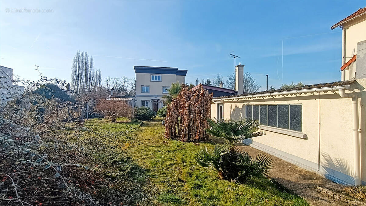Maison à ROSNY-SOUS-BOIS