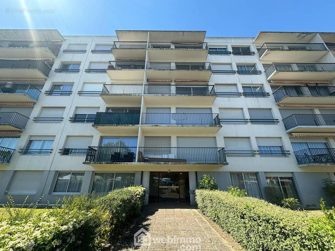 Dans un immeuble entretenu et sécurisé - Appartement à LAON