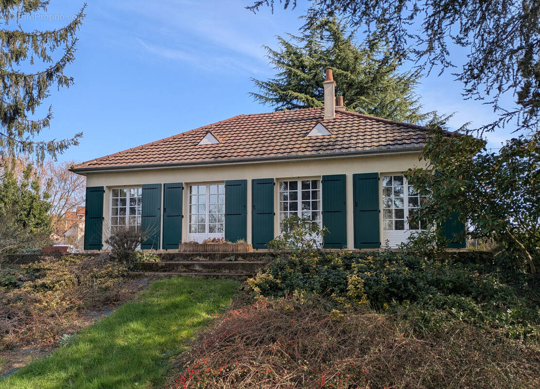 Maison à ROEZE-SUR-SARTHE