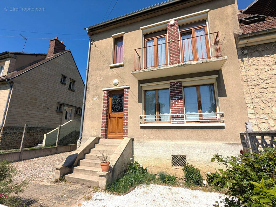 Maison à PERSAN