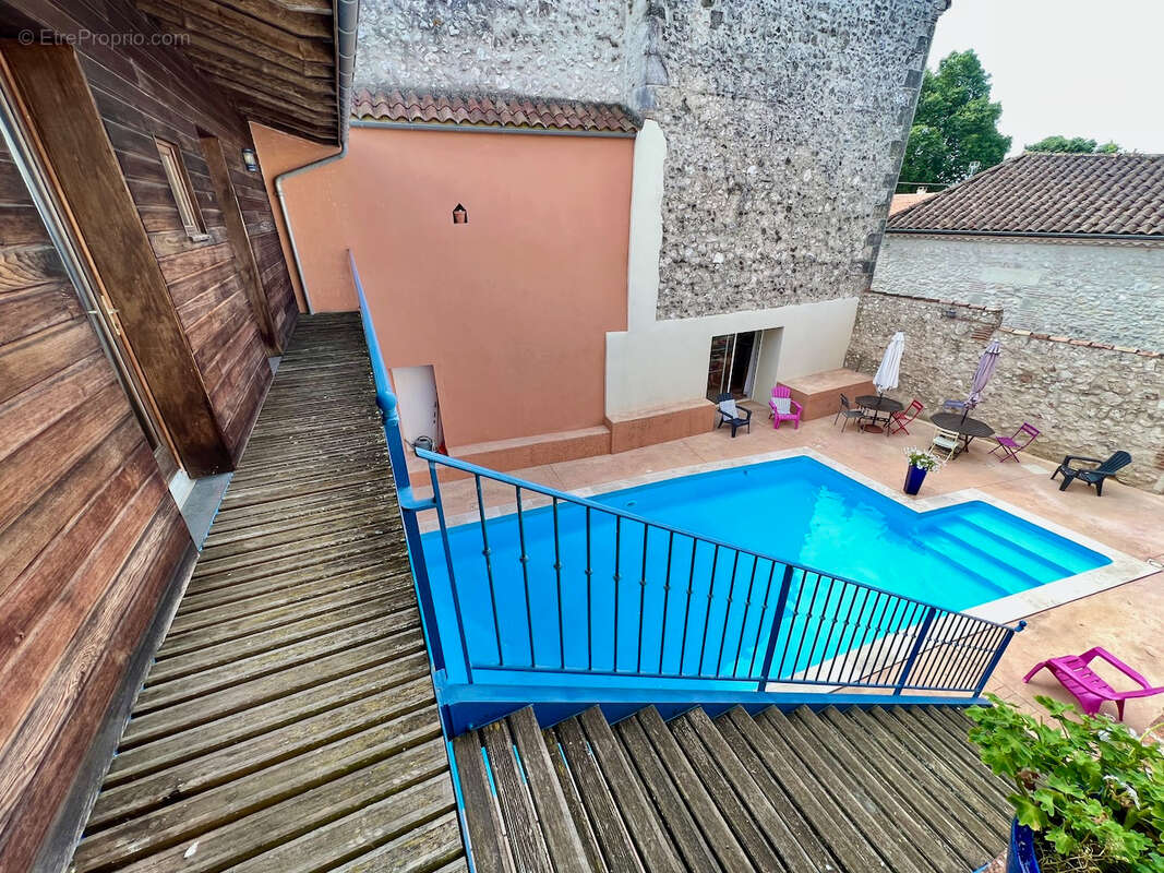 Maison à MONCLAR