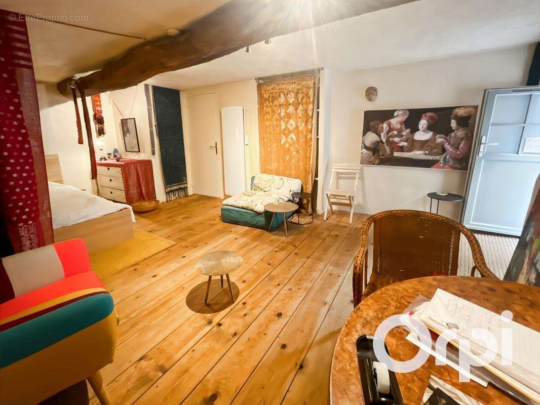 Maison à MIRMANDE