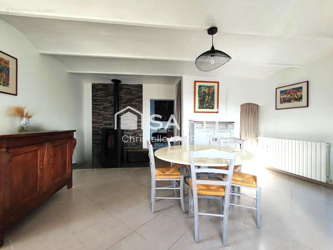 Photo 4 - Maison à LA CAPELLE-ET-MASMOLENE