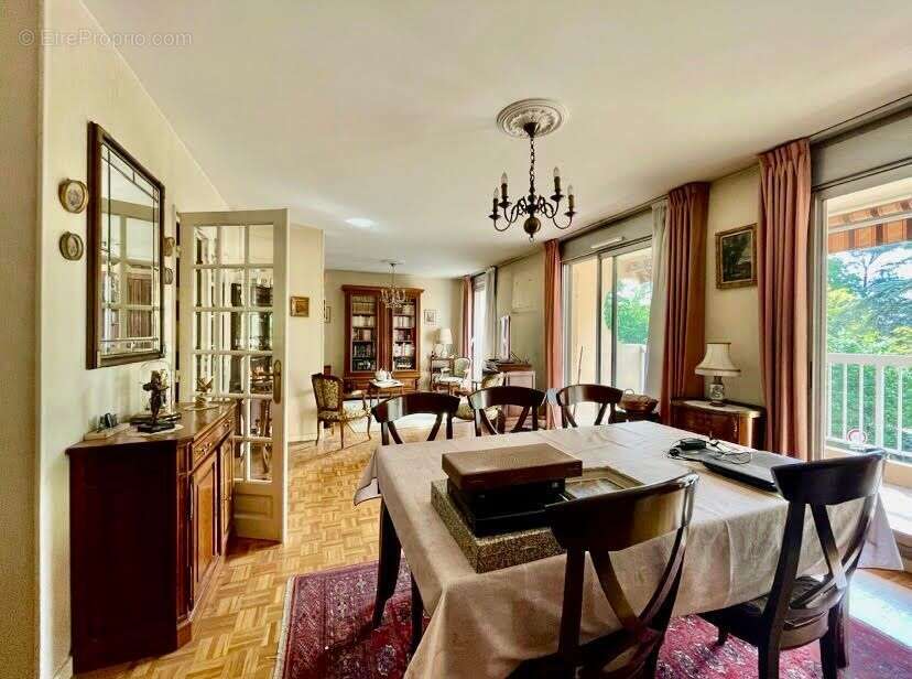 Appartement à LYON-9E
